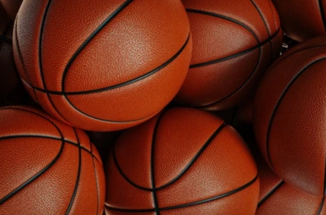 湖人、凯尔特人和雄鹿三方重磅交易提案或将改变NBA格局